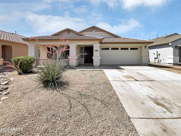 601 E BAKER Drive, San Tan Valley, AZ 85140