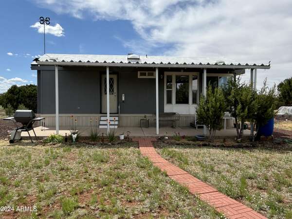 146 county road 3187 Road,  Vernon,  AZ 85940