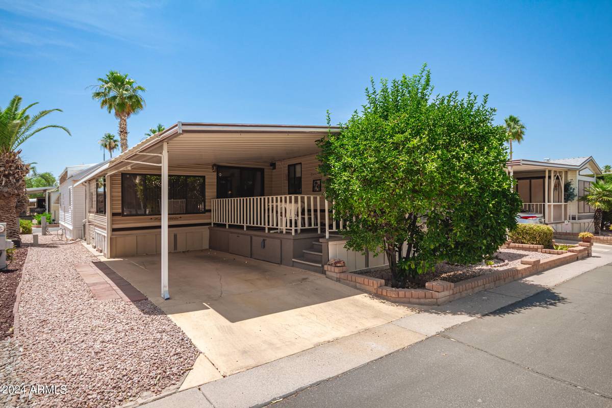 Mesa, AZ 85206,111 S GREENFIELD Road #324