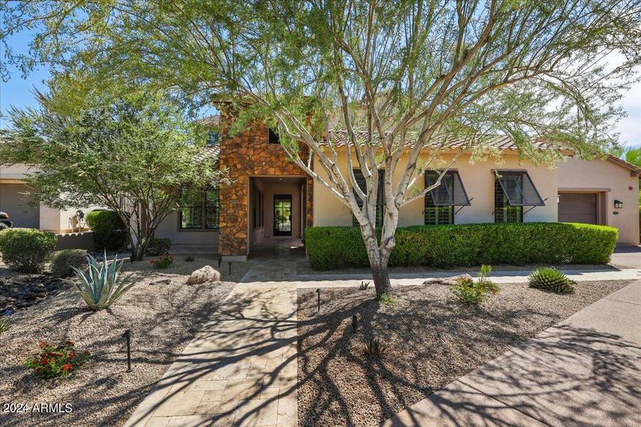 9768 E COBBLESTONE Drive, Scottsdale, AZ 85255