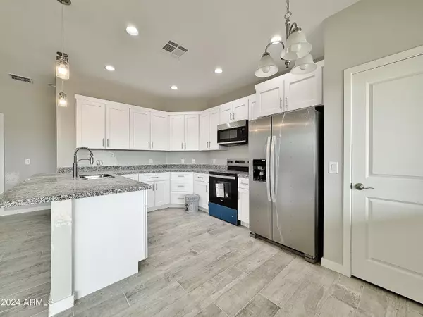 Eloy, AZ 85131,3610 N BANDELIER Drive
