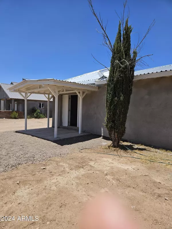 Pirtleville, AZ 85626,512 W Grace Avenue