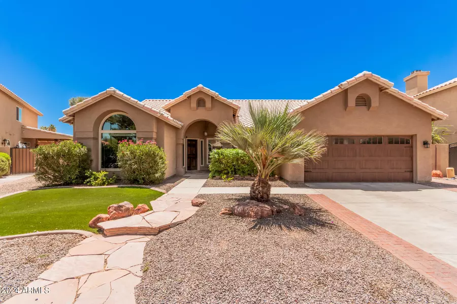 407 W SAGEBRUSH Street, Gilbert, AZ 85233