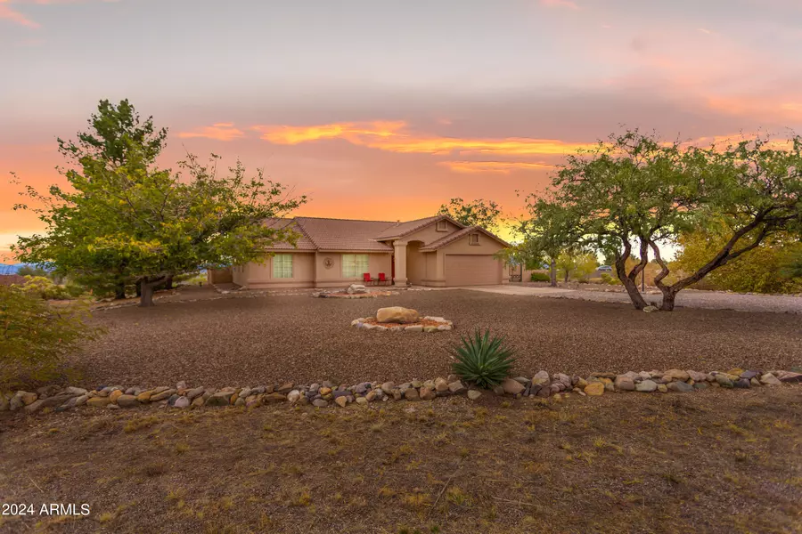 7633 S SILVERSTONE Avenue, Hereford, AZ 85615