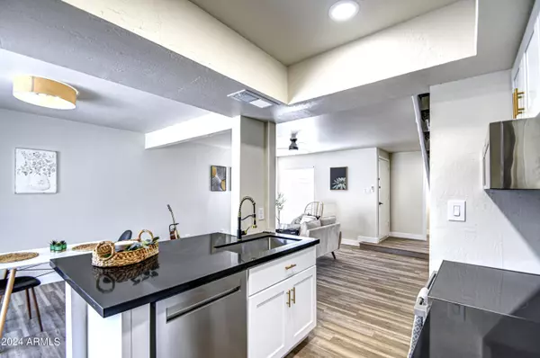 Phoenix, AZ 85020,1141 E Kaler Drive