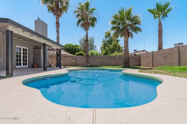 952 W MESETO Avenue,  Mesa,  AZ 85210