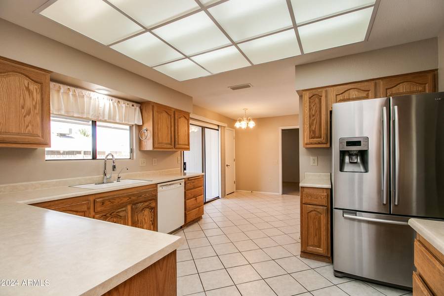 12919 W CRYSTAL LAKE Drive, Sun City West, AZ 85375