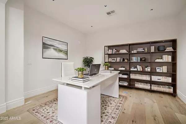 Scottsdale, AZ 85255,18720 N 101ST Street #2006