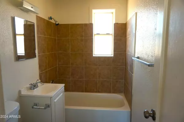 Sierra Vista, AZ 85635,565 Graham Place #557