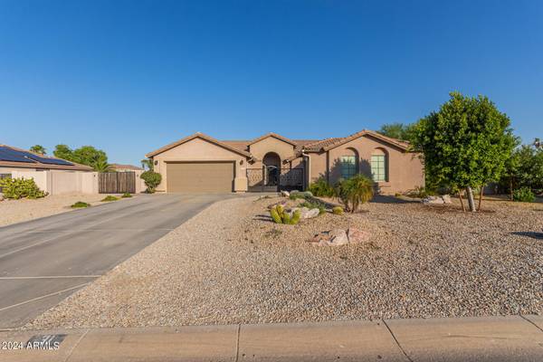 San Tan Valley, AZ 85143,31 E PASO FINO Way