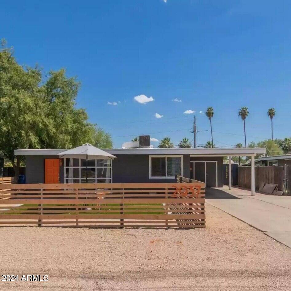 Phoenix, AZ 85016,2937 E OSBORN Road