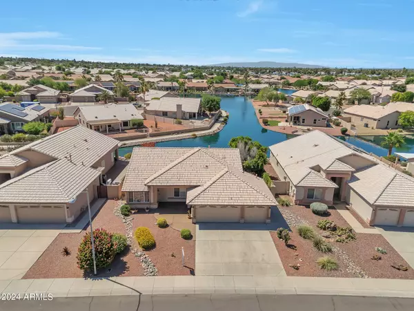 10913 W CHINO Drive, Sun City, AZ 85373