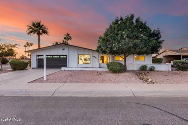 2030 E DONNER Drive, Tempe, AZ 85282