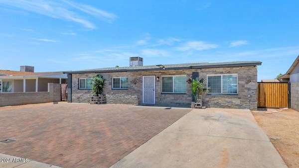 1830 W ALTA VISTA Road, Phoenix, AZ 85041