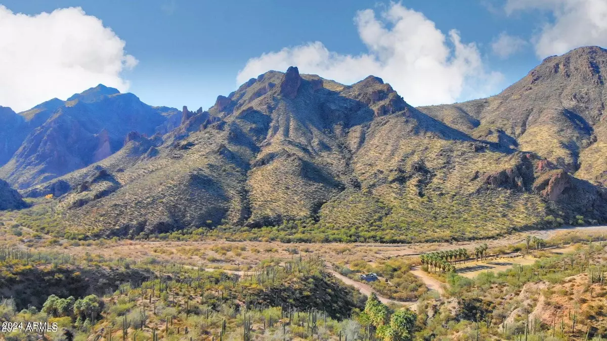 Morristown, AZ 85342,5102 N Castle Hot Springs Road #-