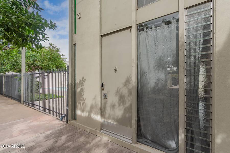 4401 N 40TH Street #15, Phoenix, AZ 85018