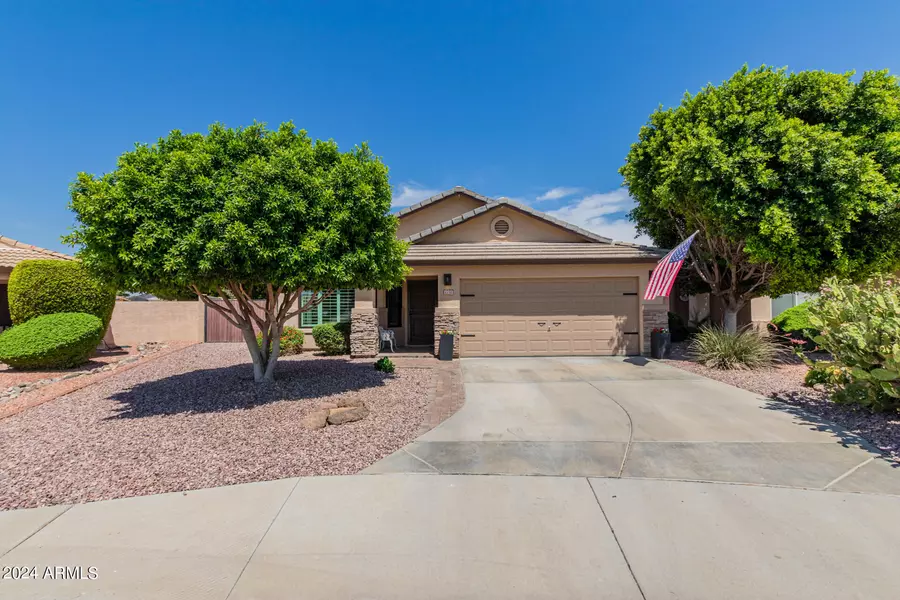 7732 W FOOTHILL Drive, Peoria, AZ 85383