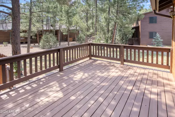 Lakeside, AZ 85929,920 Pine Creek Circle