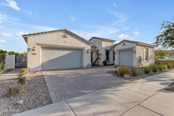 10455 E THORNTON Avenue, Mesa, AZ 85212