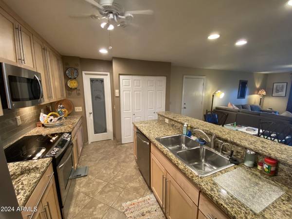 Mesa, AZ 85202,1920 W Lindner Avenue #236