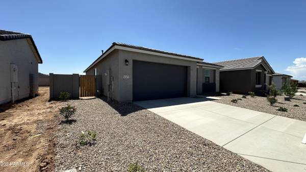 San Tan Valley, AZ 85143,4147 E Bradford Avenue