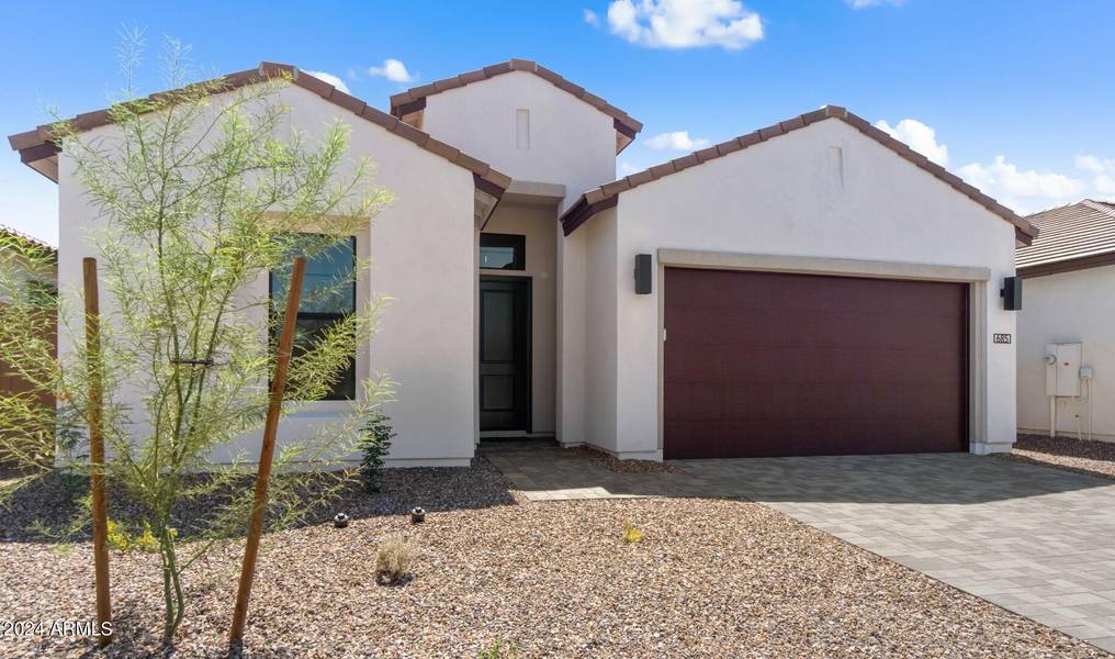 685 E Aurora Drive, San Tan Valley, AZ 85140