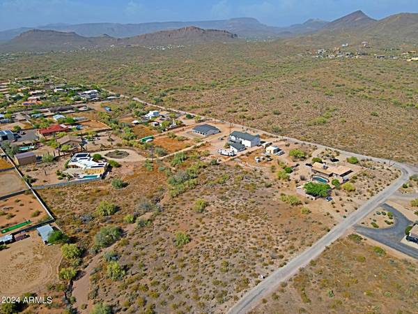 Phoenix, AZ 85086,25 W Saddle Mountain Road #1