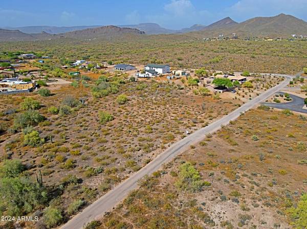 Phoenix, AZ 85086,25 W Saddle Mountain Road #1