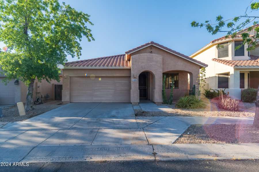 2618 E FREMONT Road, Phoenix, AZ 85042