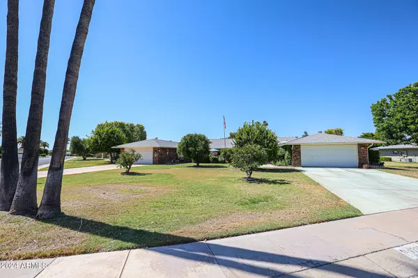 9725 W OAK RIDGE Drive, Sun City, AZ 85351