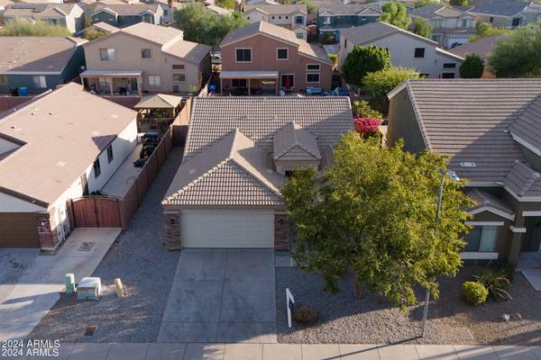 8335 W CROWN KING Road, Tolleson, AZ 85353