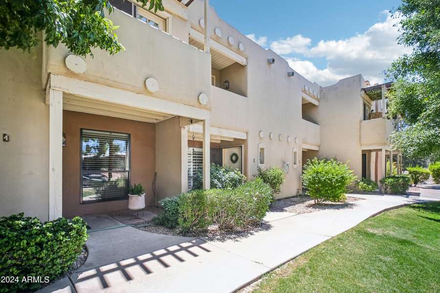 1425 E DESERT COVE Avenue #5, Phoenix, AZ 85020