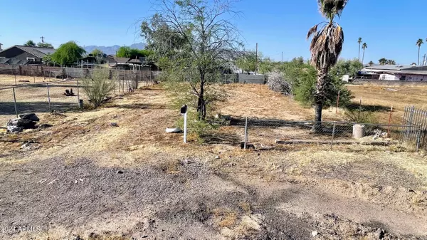 Avondale, AZ 85323,511 E CORRAL Street #-