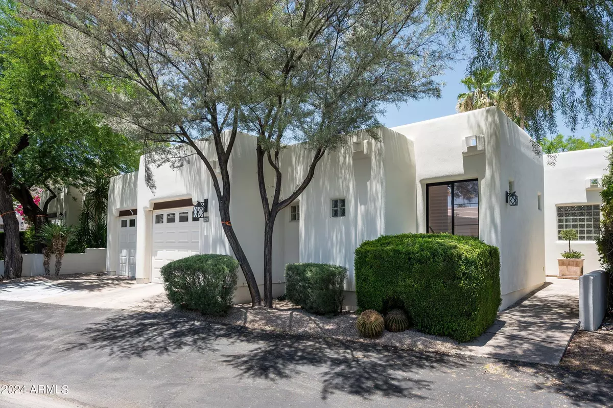 Paradise Valley, AZ 85253,5101 N CASA BLANCA Drive #324