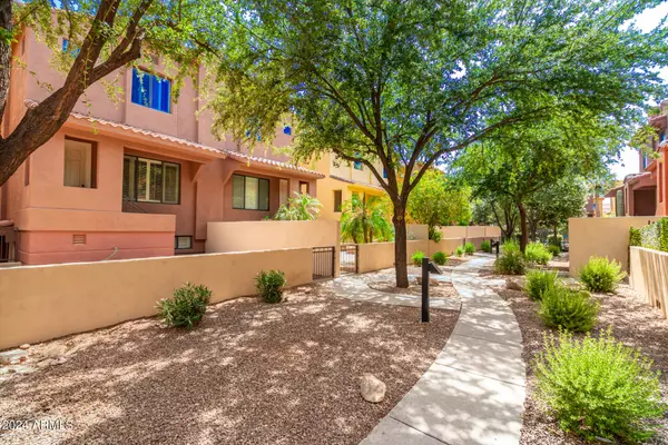 Scottsdale, AZ 85260,9551 E REDFIELD Road #1027