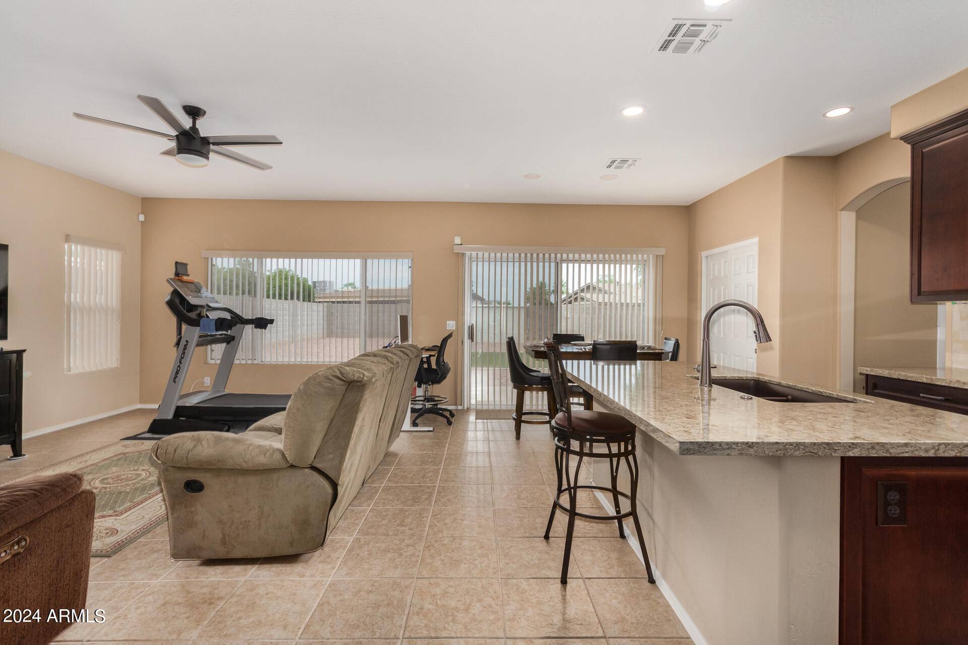 Chandler, AZ 85225,906 W IVANHOE Street