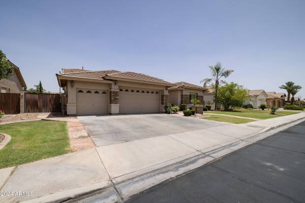 Gilbert, AZ 85295,614 E HAMPTON Court