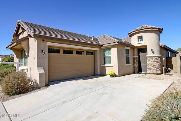 2834 E Fraktur Road, Phoenix, AZ 85040