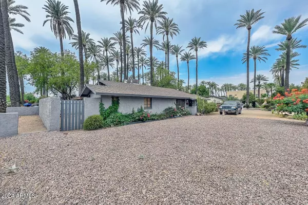 4331 E CAMPBELL Avenue, Phoenix, AZ 85018