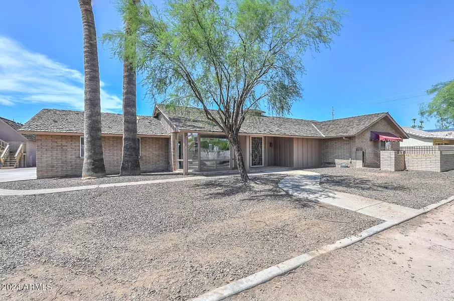 7427 W UNION HILLS Drive, Glendale, AZ 85308