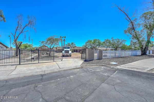 Glendale, AZ 85308,7427 W UNION HILLS Drive