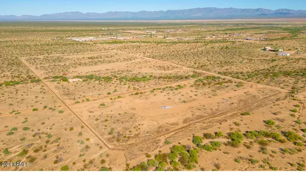 Aguila, AZ 85320,0 W Pete Road #C