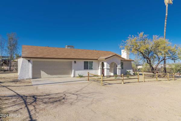 Wickenburg, AZ 85390,905 OASIS Drive