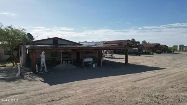 Salome, AZ 85348,53874 HIGHWAY 60 -- #-