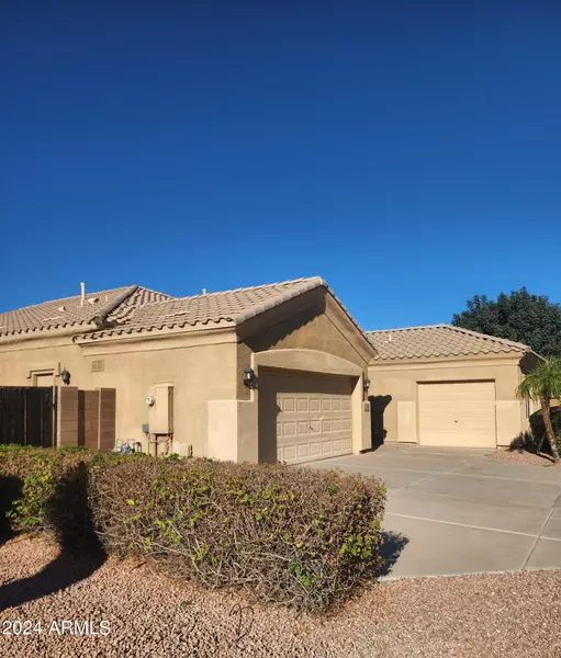 1716 E Hawken Place, Chandler, AZ 85286