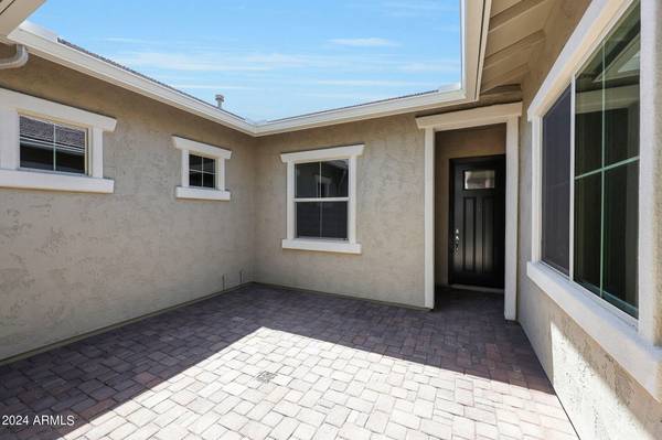 Phoenix, AZ 85087,4409 W Deer Hollow Lane