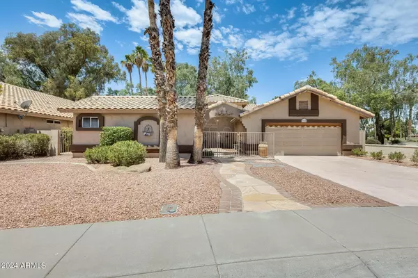 17240 N Flowing River Trail, Surprise, AZ 85374