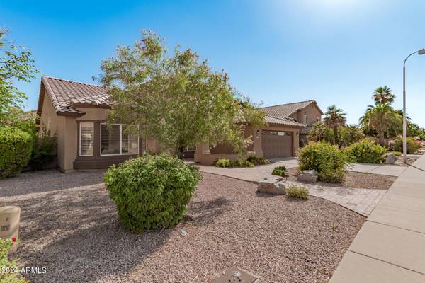 Gilbert, AZ 85233,847 W HORSESHOE Avenue