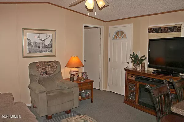 Show Low, AZ 85901,1220 N 43RD Drive