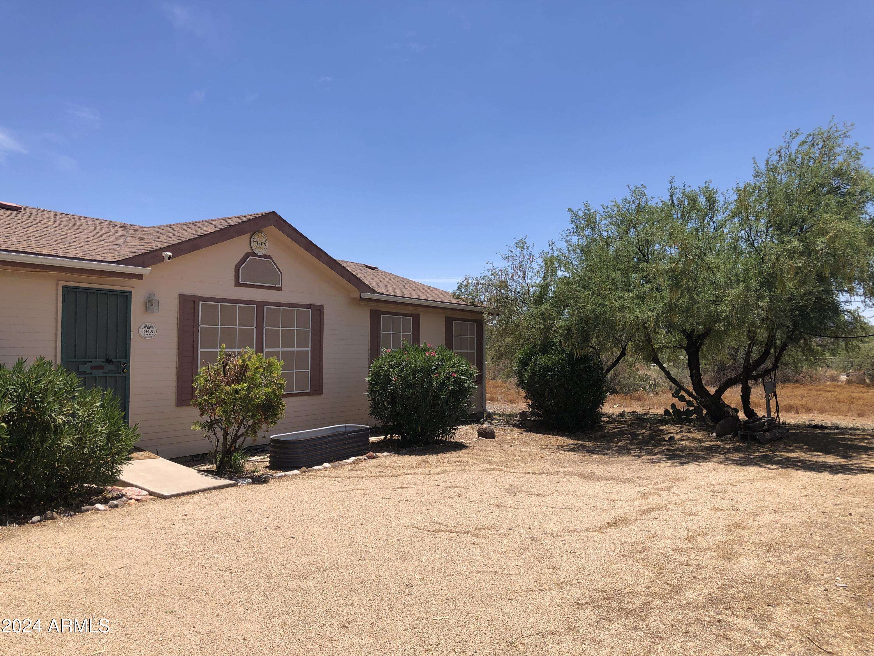 Black Canyon City, AZ 85324,19425 E SAGUARO Drive